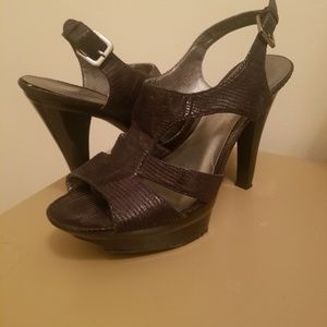 Black, strappy sandal